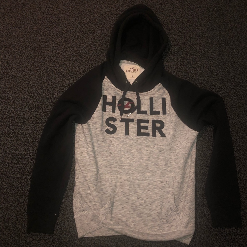 Hollister sweatshirt